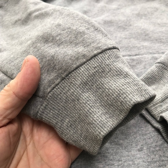 Bench Gray Fleece-Lined Sweatshirt/ hoodie size medium- gently used - Picture 3 of 10